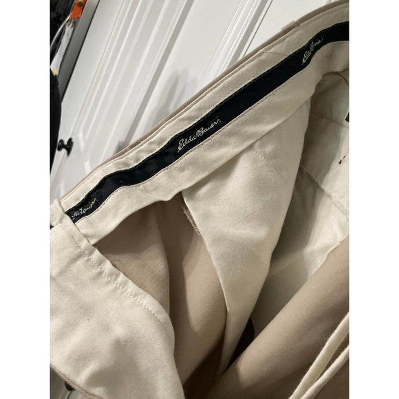 EDDIE BAUER WRINKLE RESISTANT  RELAXED FIT MEN'S LONG PANTS  SIZE 36X30 - Picture 10 of 10